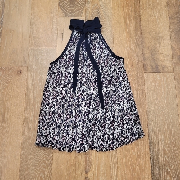 Entro Navy/pink/white floral halter tie top size Medium - Picture 3 of 7